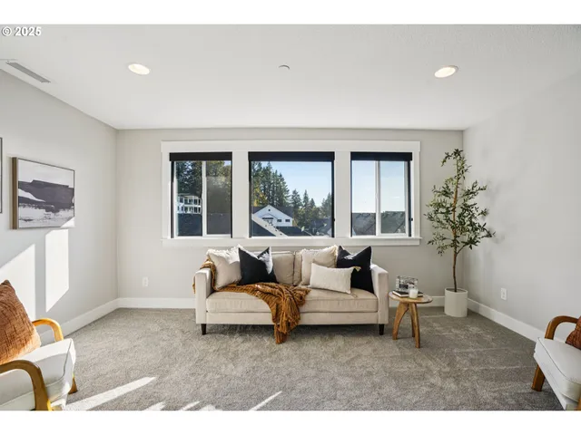 $1,145,000 | 900 West Magnolia Loop, Washougal, WA 98671