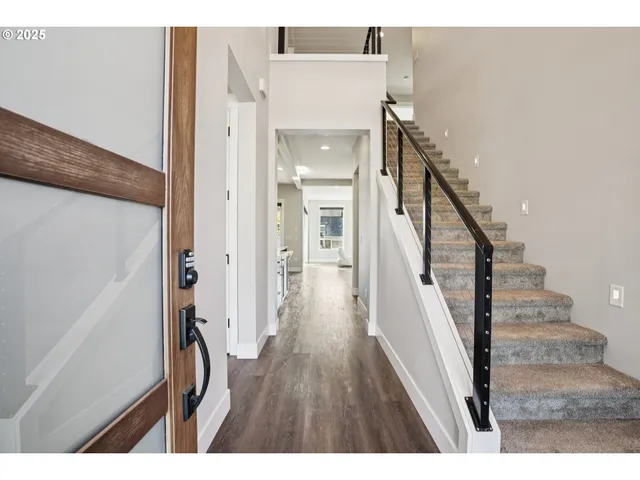 $1,145,000 | 900 West Magnolia Loop, Washougal, WA 98671