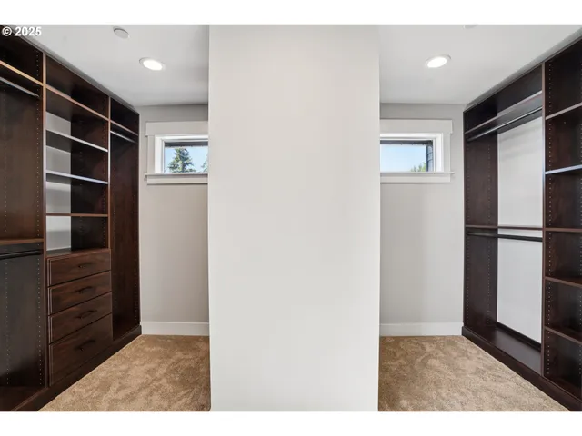 $1,145,000 | 900 West Magnolia Loop, Washougal, WA 98671