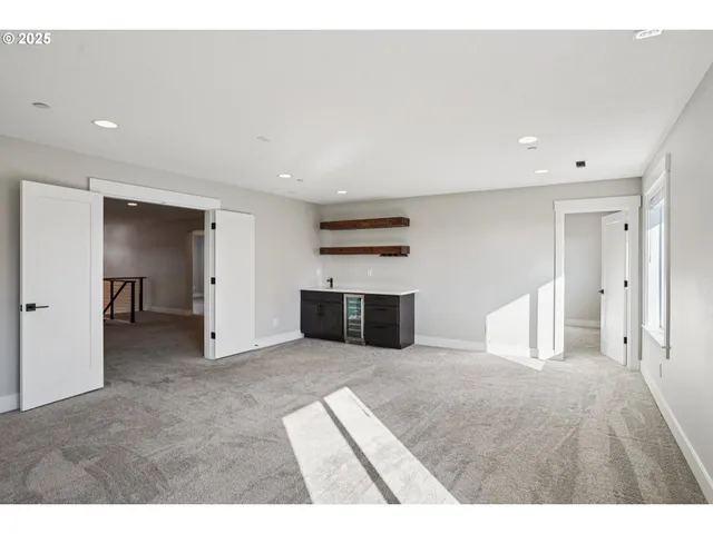 $1,145,000 | 900 West Magnolia Loop, Washougal, WA 98671