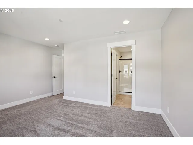 $1,145,000 | 900 West Magnolia Loop, Washougal, WA 98671