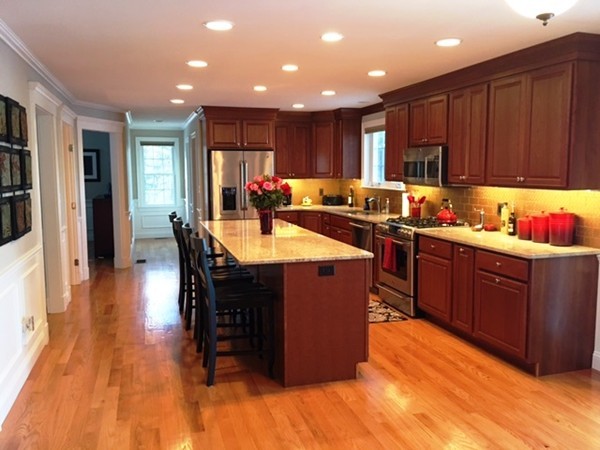 45 College Road Wellesley, MA 02482 - Photo 3 of 28