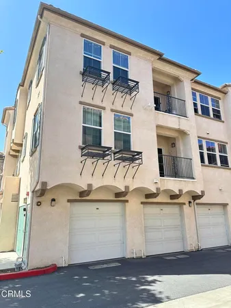 $320,145 | 351 Riverpark Boulevard, Unit 301, Oxnard, CA 93036