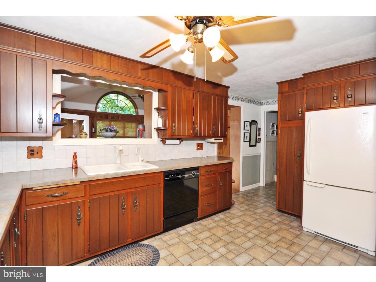 354 Morris Road Harleysville, PA 19438 - Photo 14 of 25 Kitchen