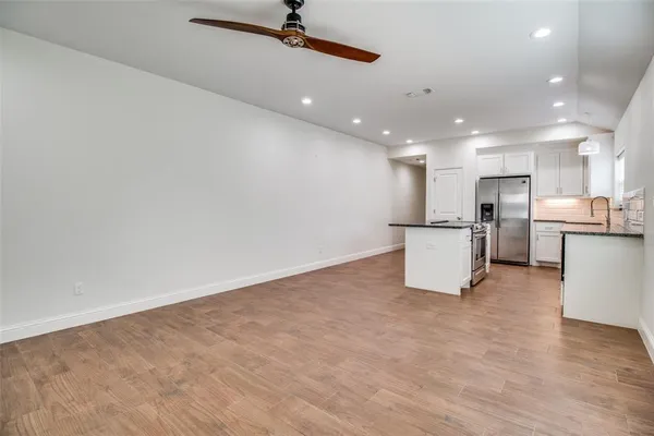 $1,450 | 614 East College Street, Sherman, TX 75090