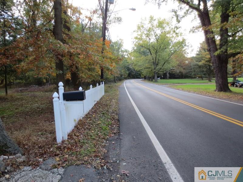 237 Greenbrook Road Green Brook, NJ 08812 - Photo 5 of 17 Gallery Image 5