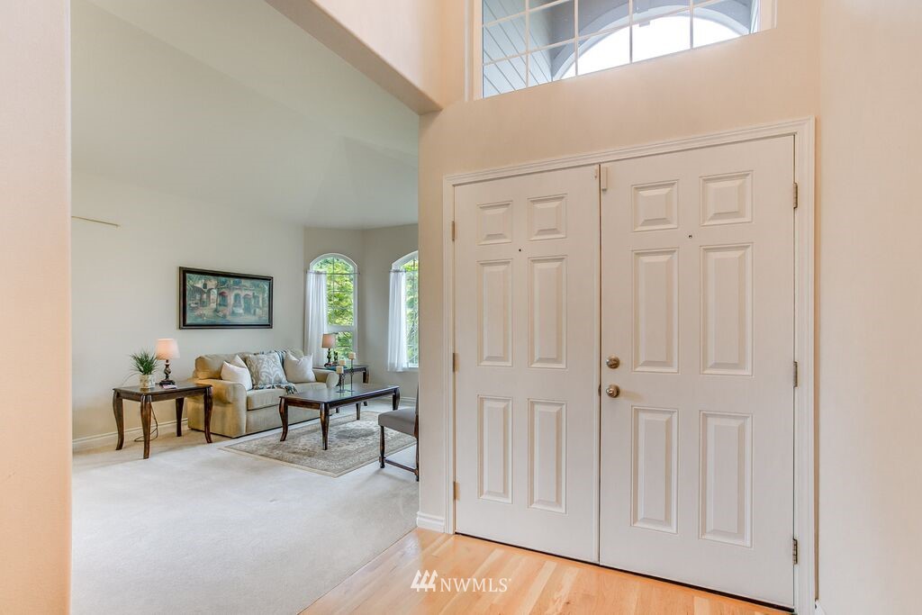 4020 160th Place Southeast Bothell, WA 98012 - Photo 2 of 17