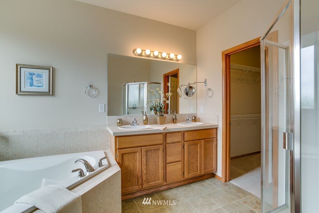 4020 160th Place Southeast Bothell, WA 98012 - Photo 11 of 17