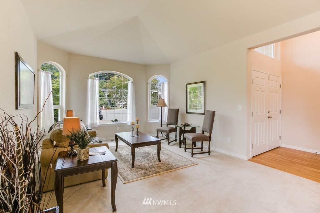 4020 160th Place Southeast Bothell, WA 98012 - Photo 4 of 17
