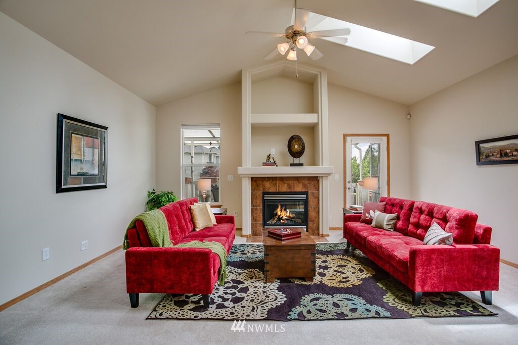 4020 160th Place Southeast Bothell, WA 98012 - Photo 9 of 17