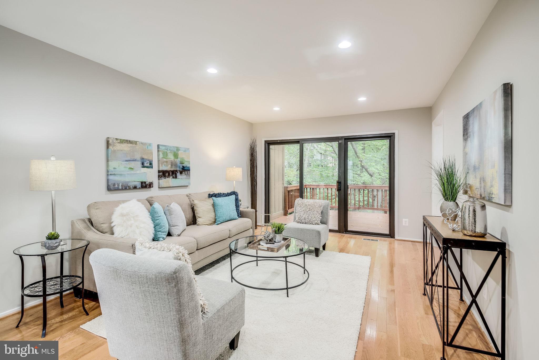Access to Large Deck from Living Room