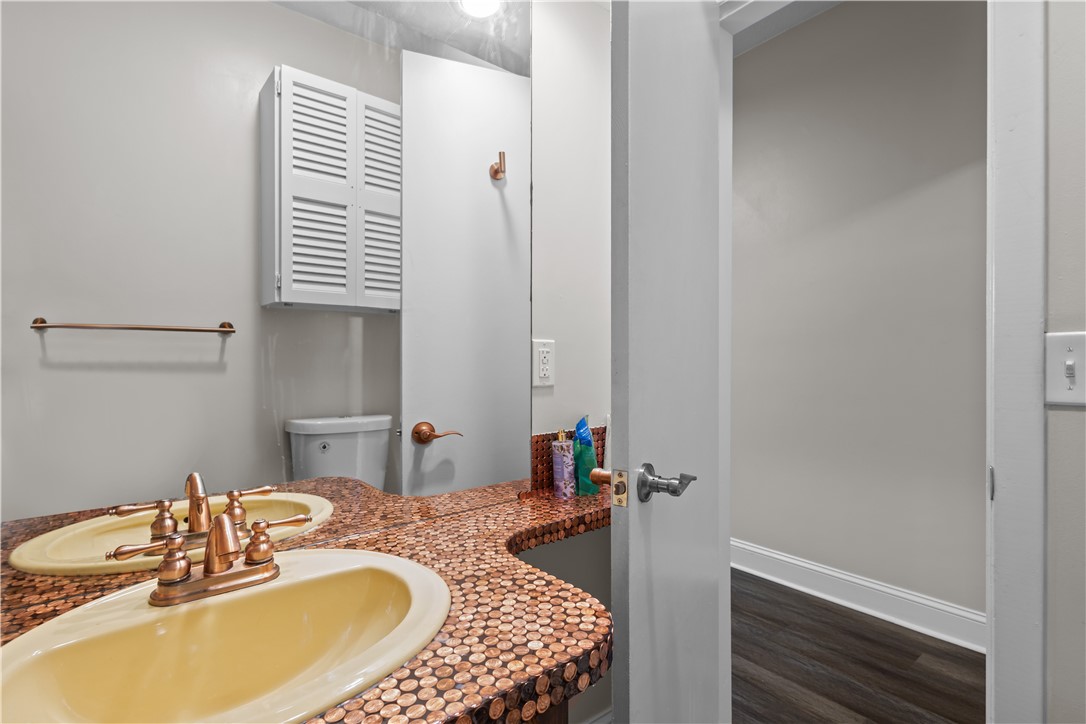 129 Academy Avenue Providence, RI 02908 - Photo 42 of 49