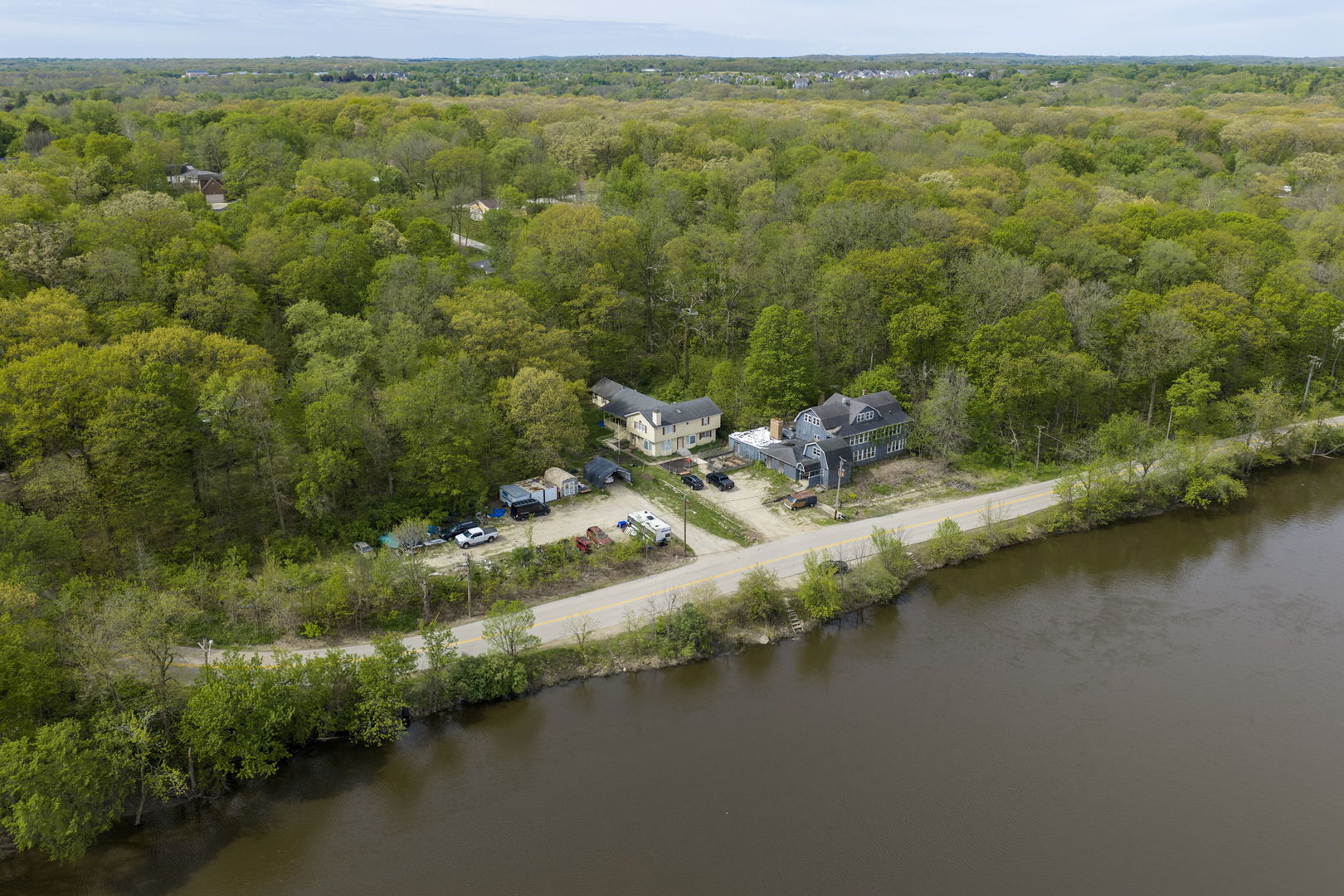 35W333 Riverside Drive St. Charles, IL 60174 - Photo 6 of 29