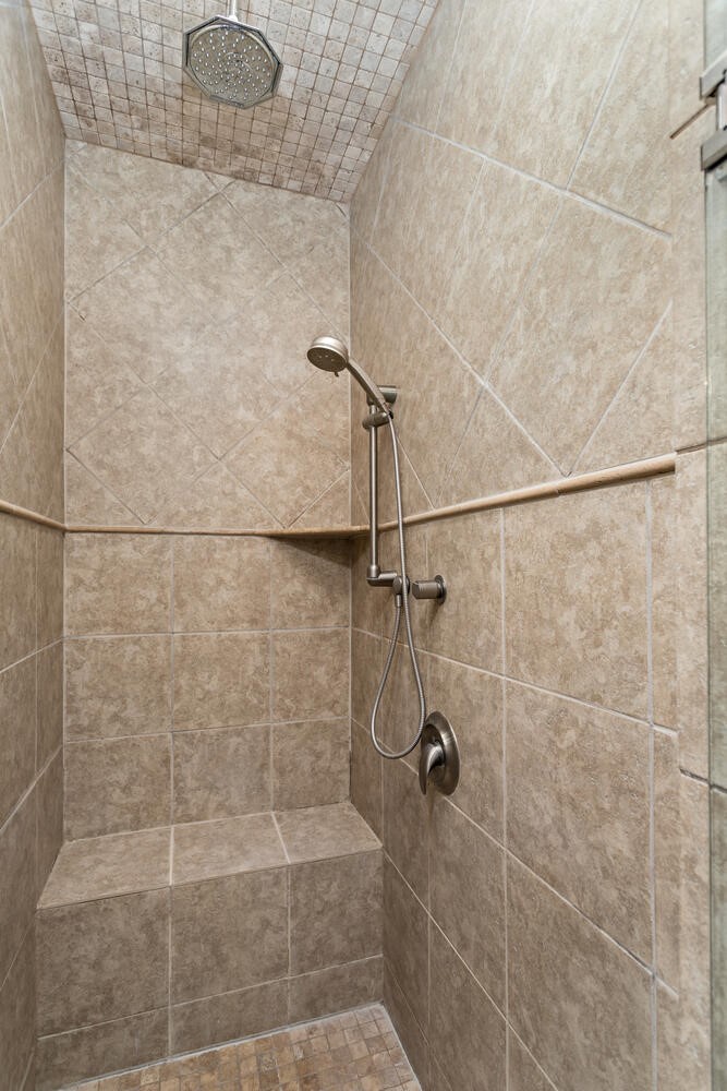 6461 Bell Pointe Beaumont, TX 77706 - Photo 23 of 33 a bathroom with a shower