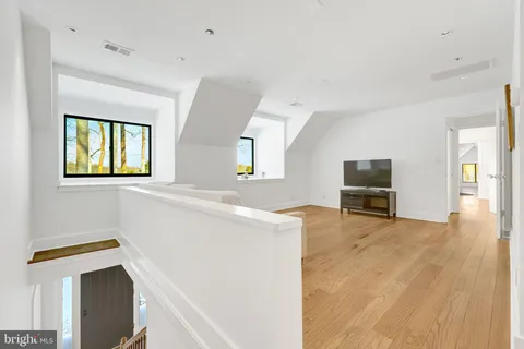 $6,000 | 9982 Blackberry Lane, Great Falls, VA 22066