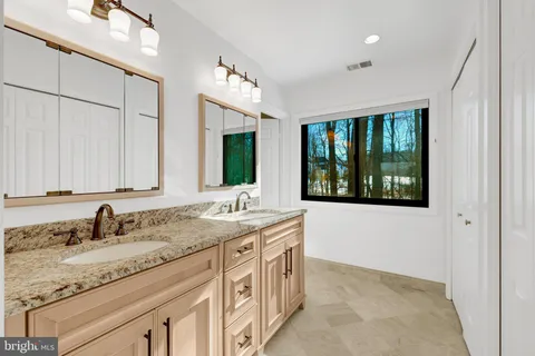 $6,000 | 9982 Blackberry Lane, Great Falls, VA 22066