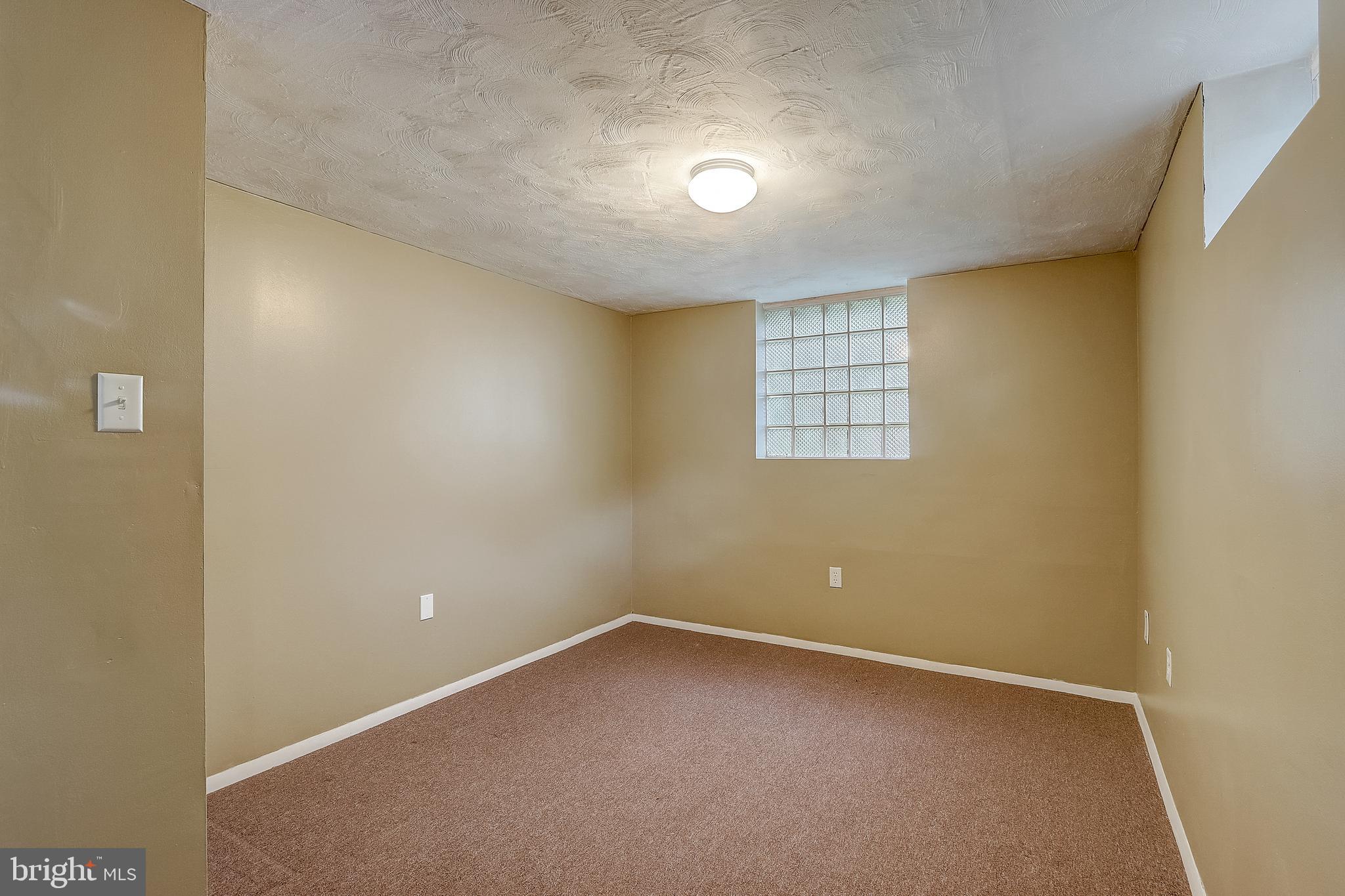 1312 Denbright Road Baltimore, MD 21228 - Photo 32 of 43