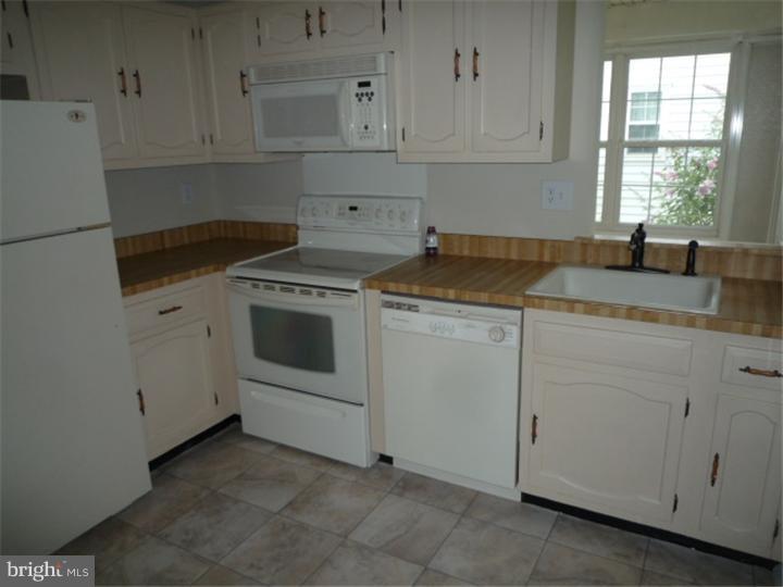4 Mayfair Road Southampton, NJ 08088 - Photo 5 of 8 Gallery Image 5