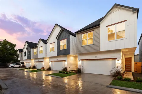 $367,700 | 1852 West Tidwell Road, Houston, TX 77091