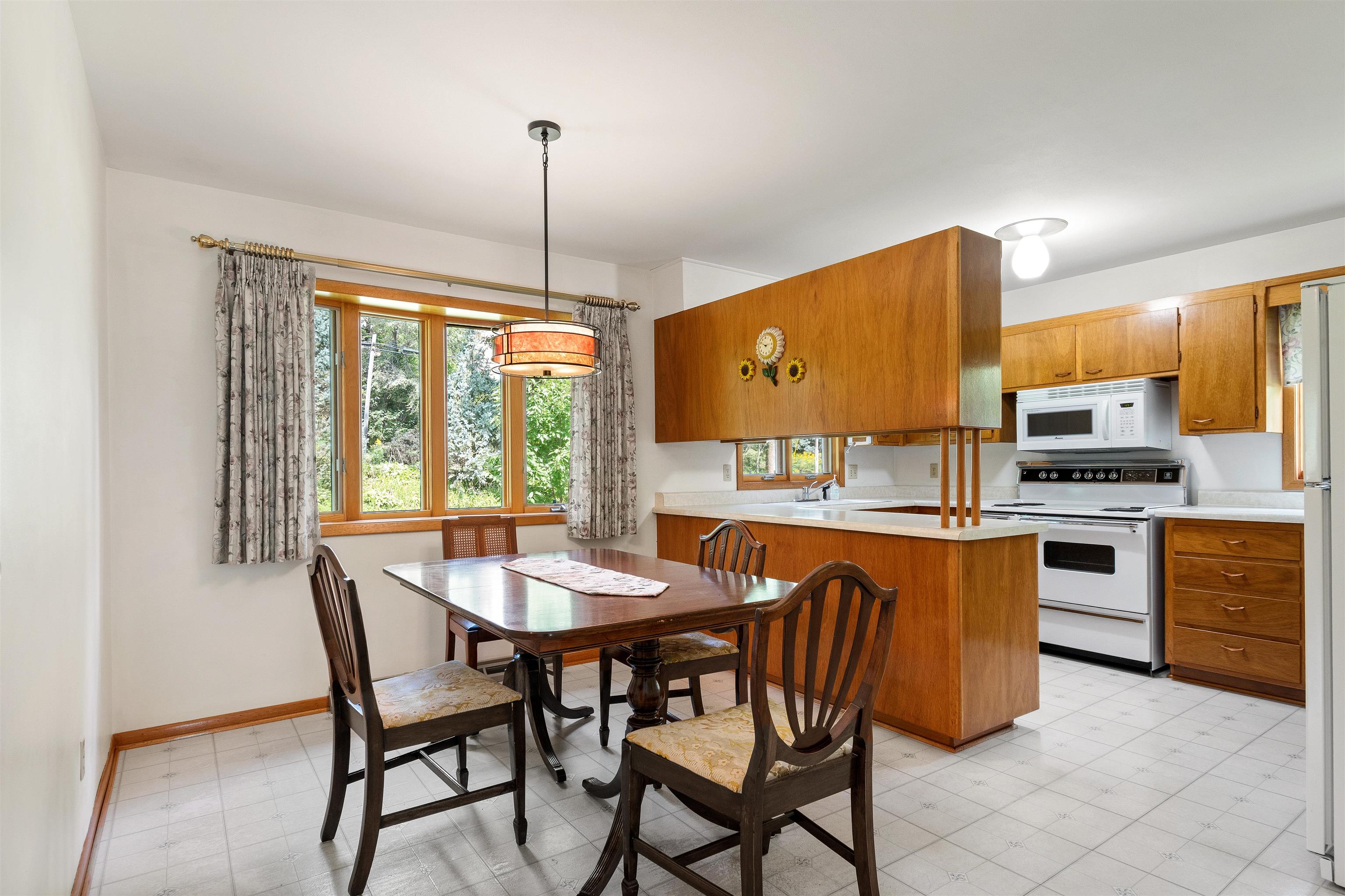 5422 Gettle Avenue Madison, WI 53705 - Photo 23 of 34