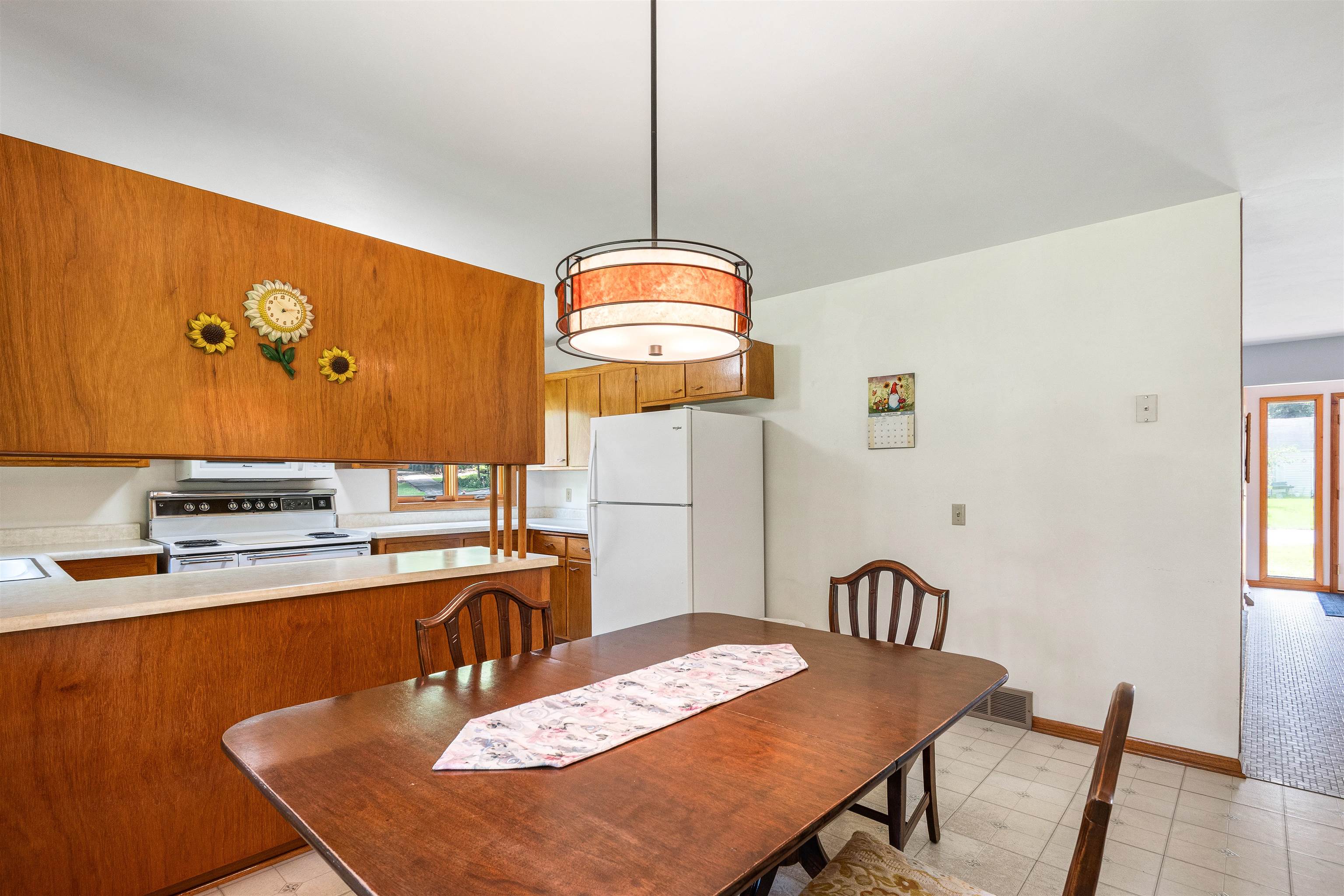 5422 Gettle Avenue Madison, WI 53705 - Photo 24 of 34