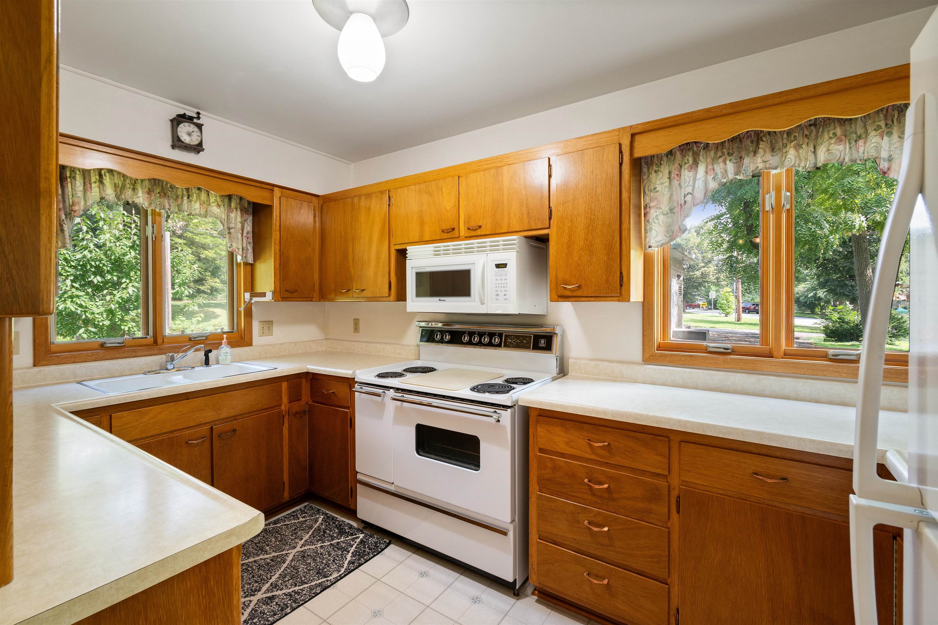 5422 Gettle Avenue Madison, WI 53705 - Photo 25 of 34