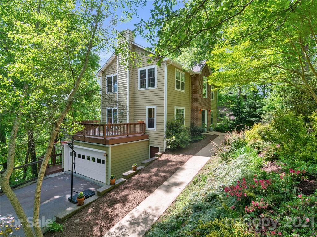 162 Cherokee Road Asheville, NC 28804 - Photo 1 of 45 Gallery Image 1