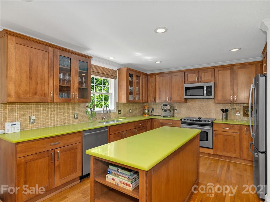 162 Cherokee Road Asheville, NC 28804 - Photo 16 of 45 Gallery Image 16