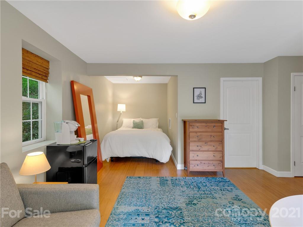 162 Cherokee Road Asheville, NC 28804 - Photo 31 of 45 Gallery Image 31