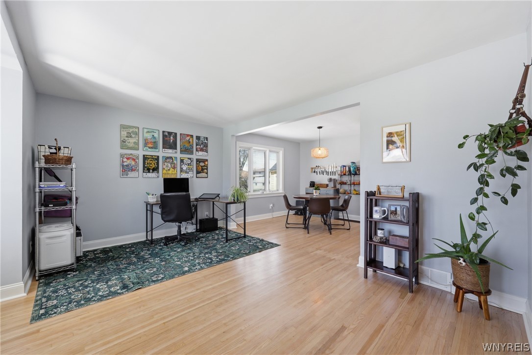 82 Allendale Road West Seneca, NY 14224 - Photo 4 of 40
