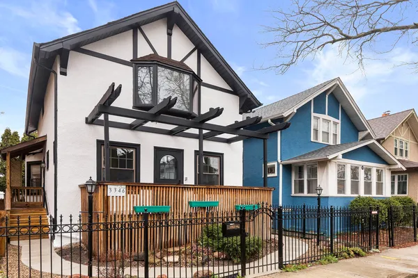$688,500 | 3346 West Eastwood Avenue, Chicago, IL 60625