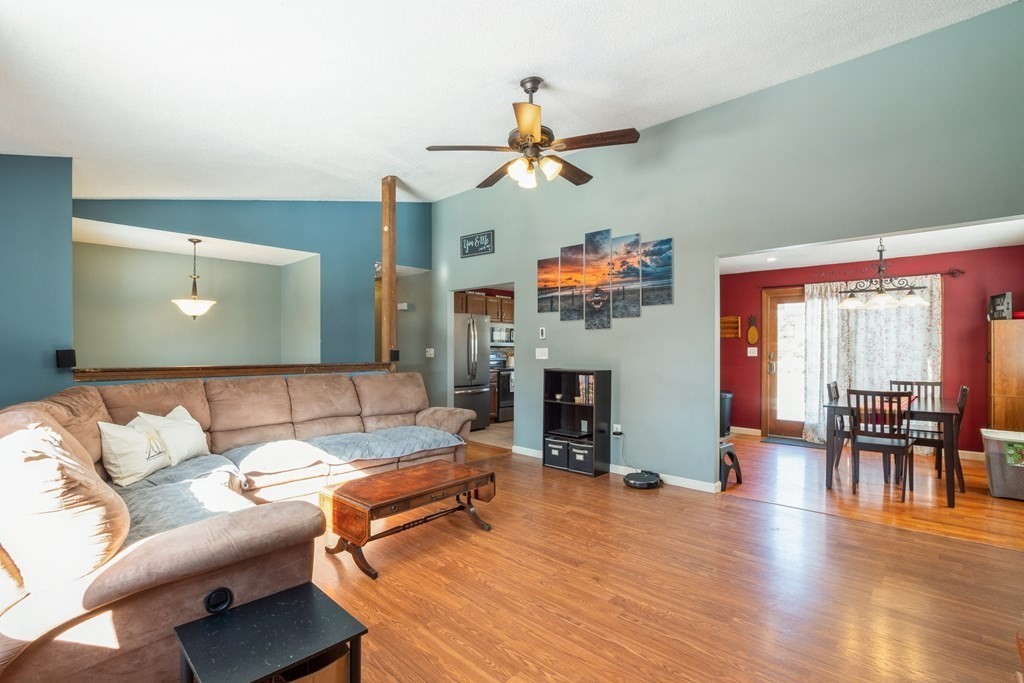 3 Jackson Road Webster, MA 01570 - Photo 5 of 40 Gallery Image 5