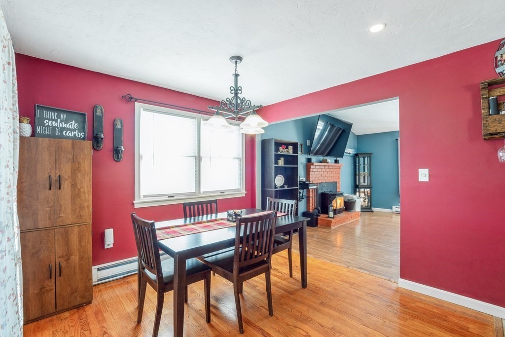 3 Jackson Road Webster, MA 01570 - Photo 8 of 40 Gallery Image 8