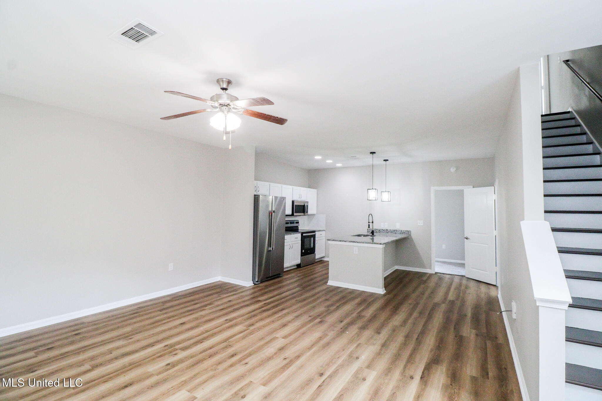 511 Olive Branch Way Oxford, MS 38655 - Photo 7 of 20 IMG_5160