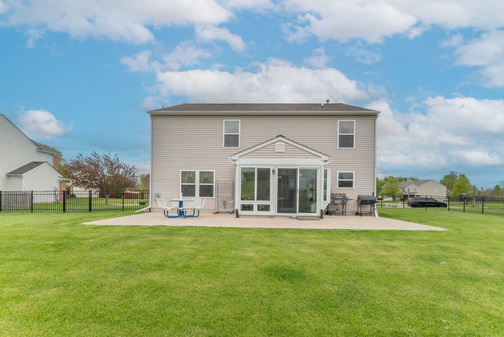 652 Hanover Road Brownsburg, IN 46112 - Photo 4 of 52