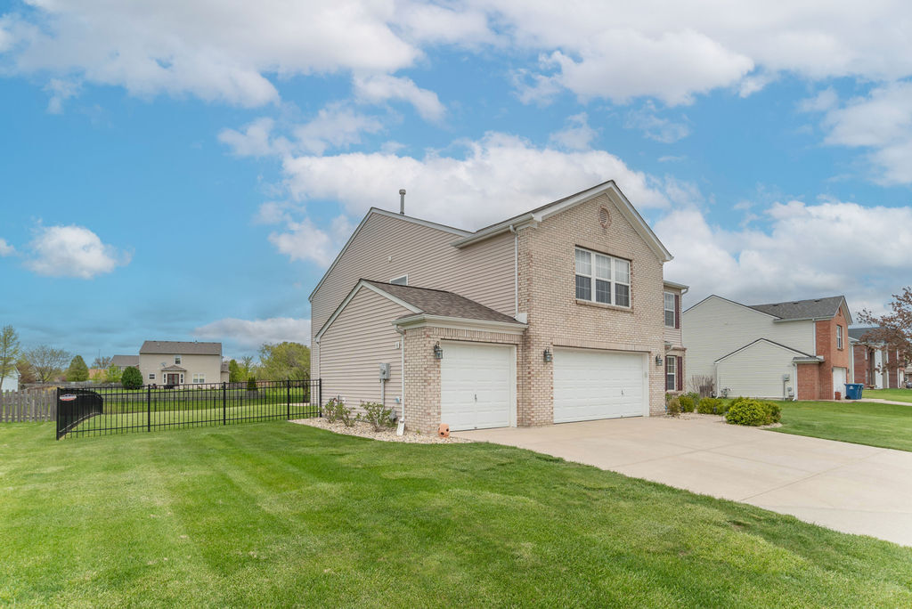 652 Hanover Road Brownsburg, IN 46112 - Photo 7 of 52