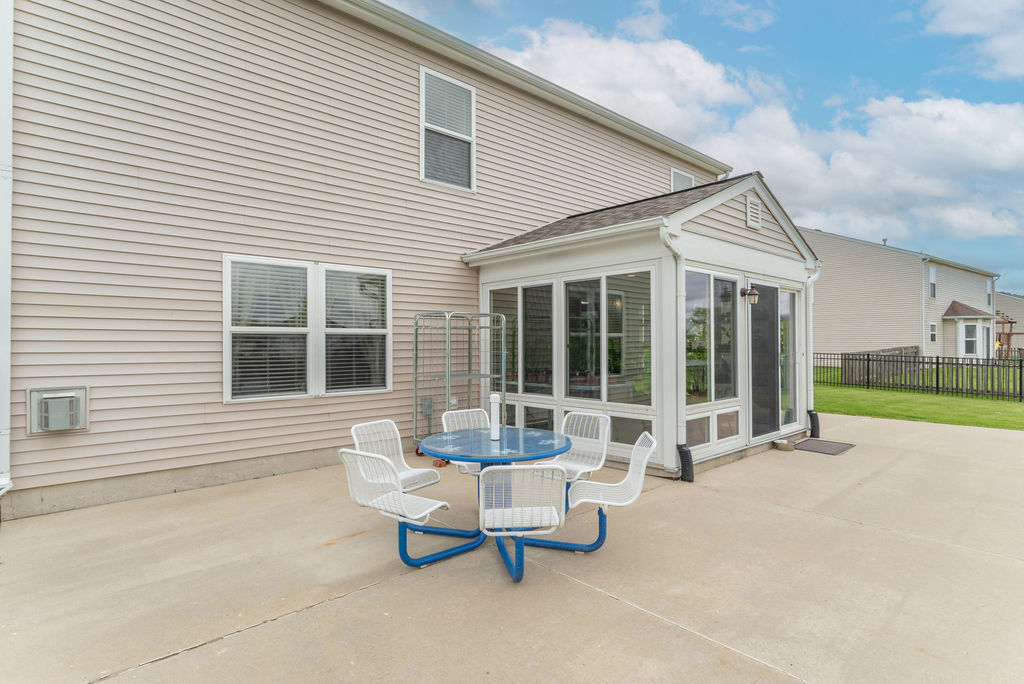 652 Hanover Road Brownsburg, IN 46112 - Photo 10 of 52