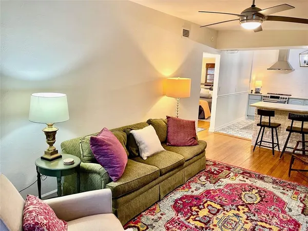 $2,700 | 2176 Crandon Avenue, Winter Park, FL 32789