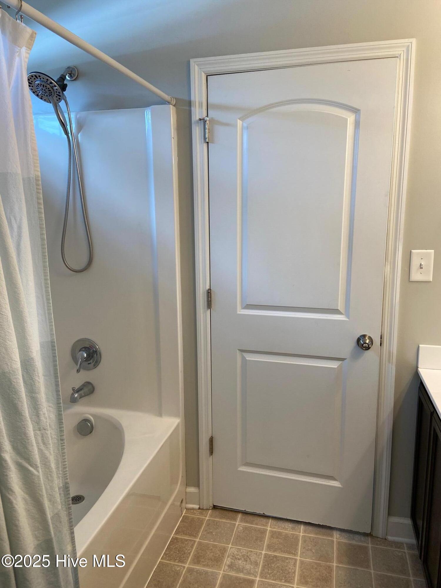 306 Basil Court Hubert, NC 28539 - Photo 16 of 39 main bath3