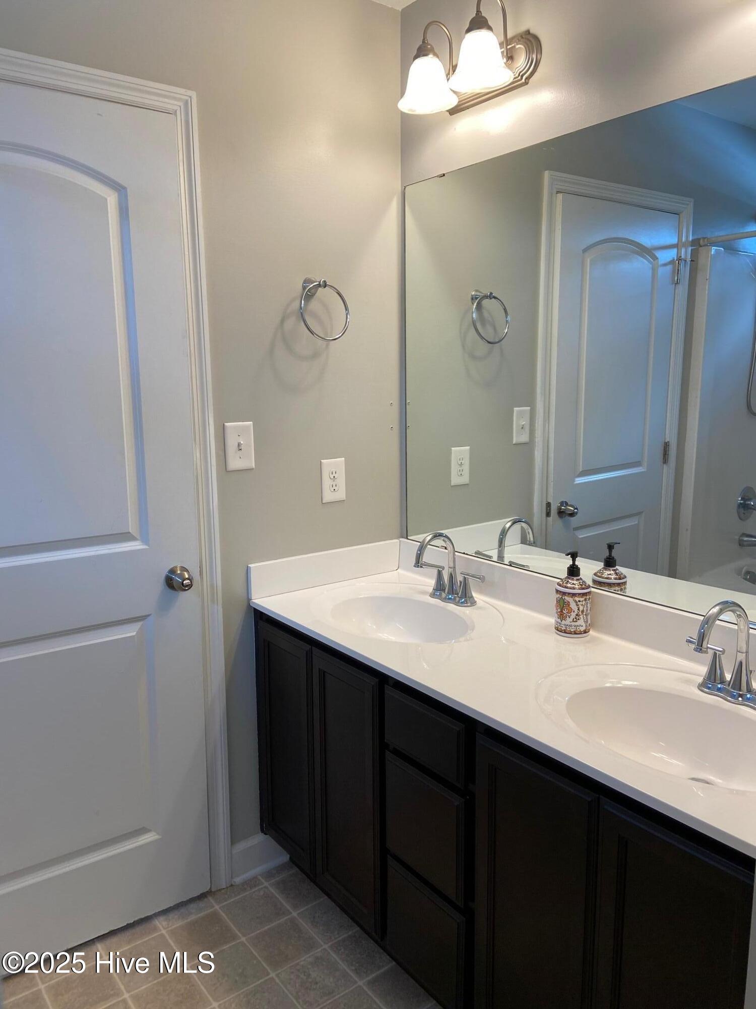 306 Basil Court Hubert, NC 28539 - Photo 17 of 39 main bath1