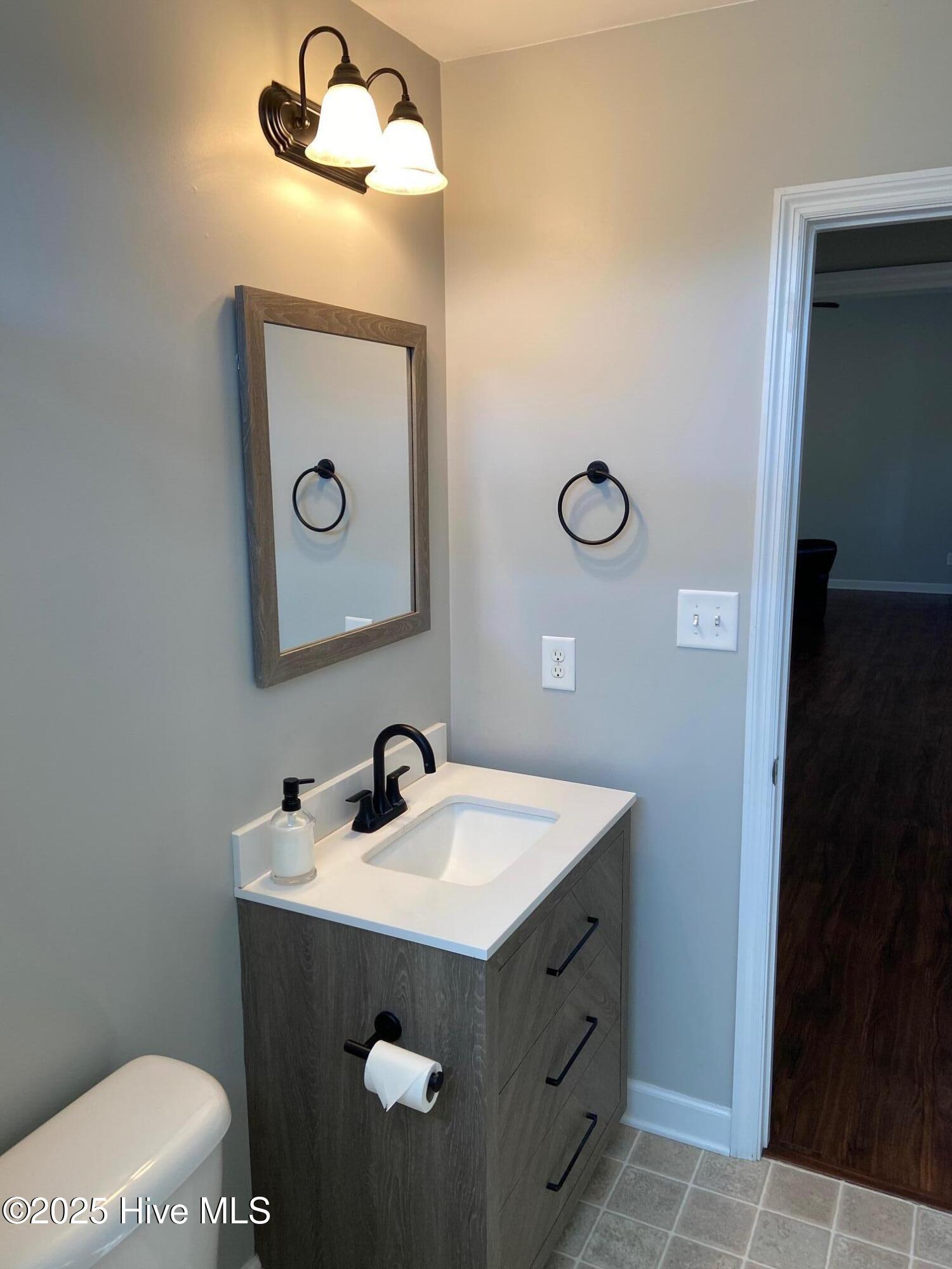 306 Basil Court Hubert, NC 28539 - Photo 23 of 39 hall bath