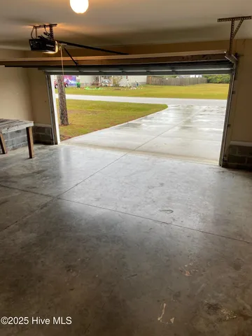 $300,000 | 306 Basil Court, Hubert, NC 28539