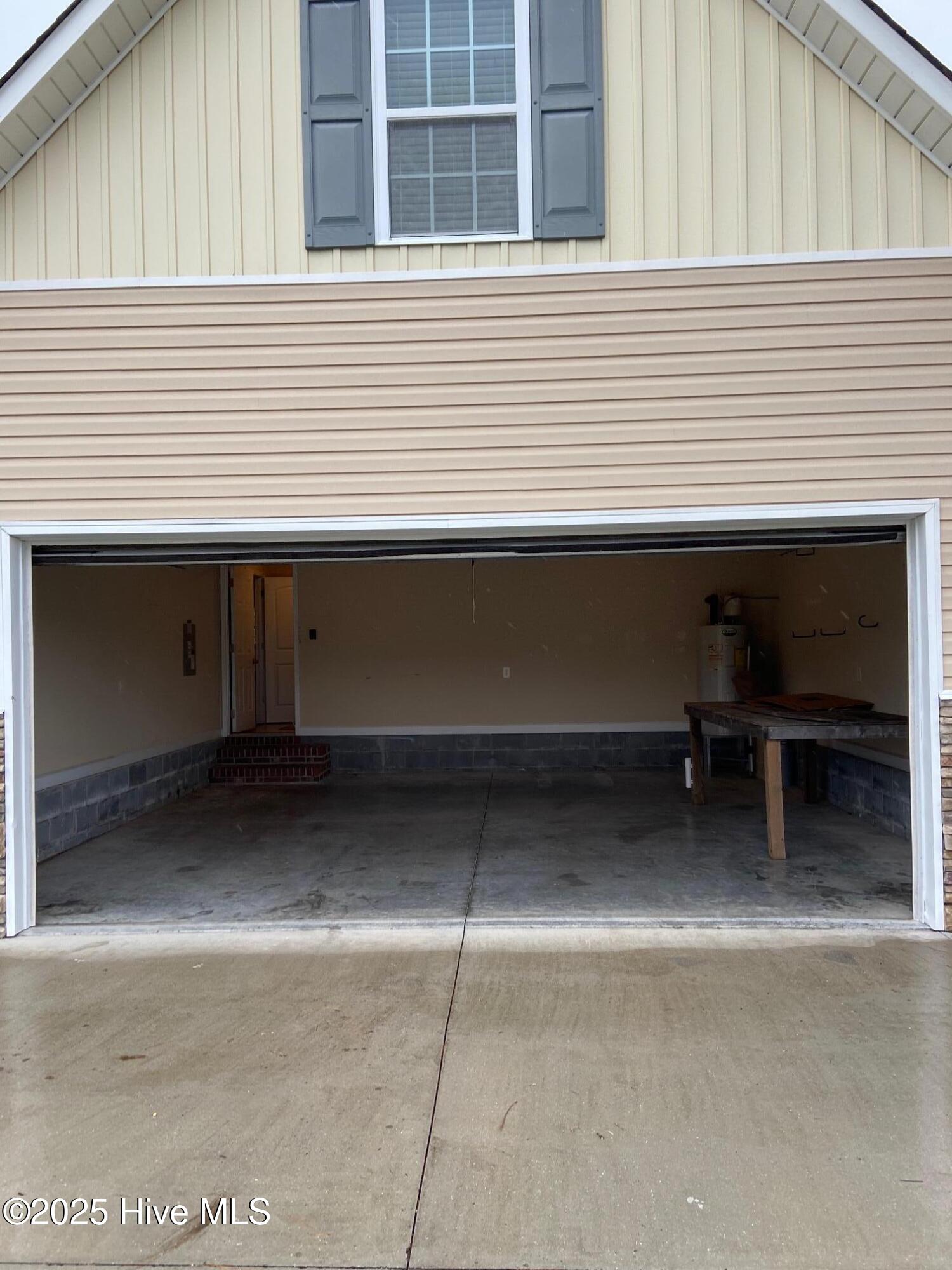 306 Basil Court Hubert, NC 28539 - Photo 35 of 39 IMG_4785 garage