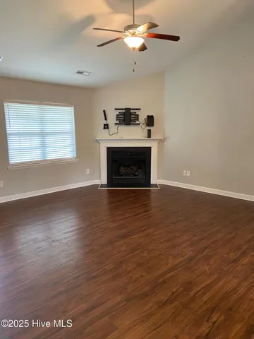 $300,000 | 306 Basil Court, Hubert, NC 28539