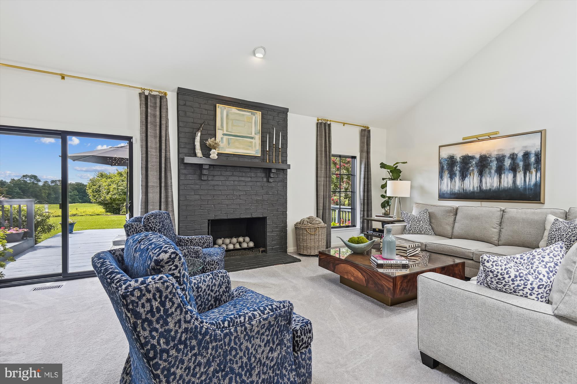 72 Seminary Farm Road Lutherville-Timonium, MD 21093 - Photo 5 of 54 Living Room