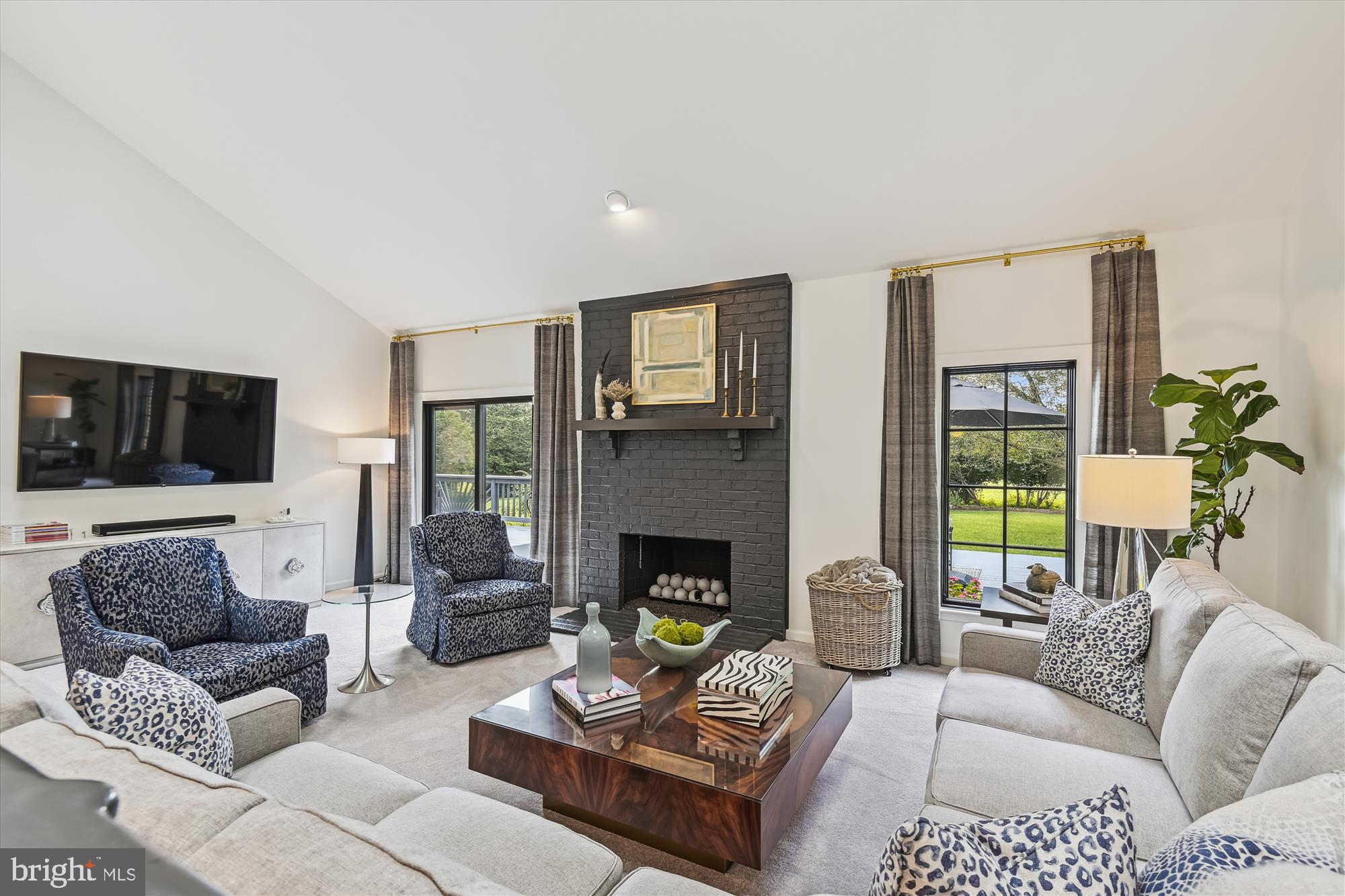 72 Seminary Farm Road Lutherville-Timonium, MD 21093 - Photo 6 of 54 Living Room