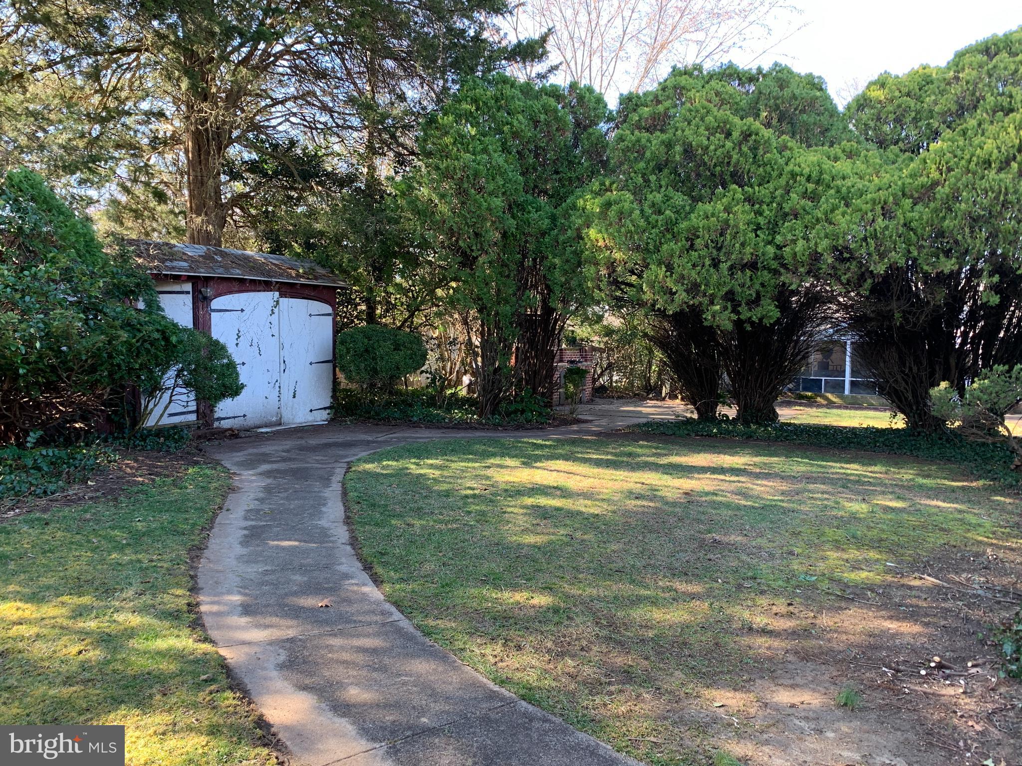 212 Riverside Road Edgewater, MD 21037 - Photo 8 of 11