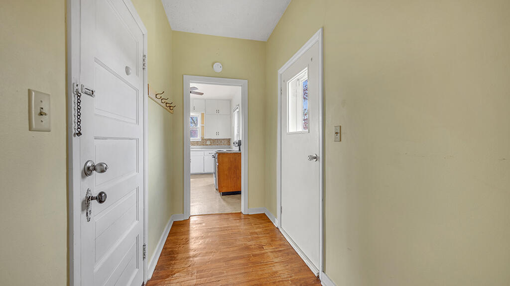 8120 Franklin Road, Unit 1 Herman, WI 53073 - Photo 23 of 33 Unit 3 Hallway 3