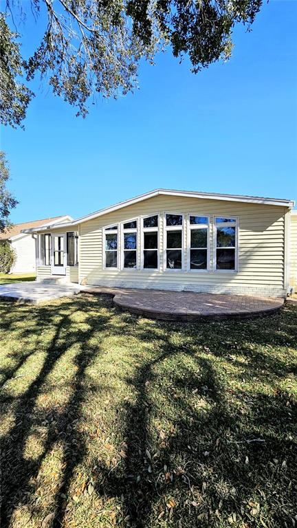 933 Oleander Street Lady Lake, FL 32159 - Photo 5 of 30