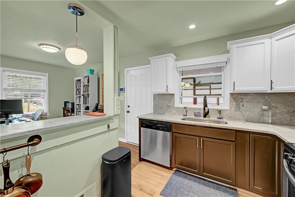 2463 Jewel Street Atlanta, GA 30344 - Photo 12 of 31